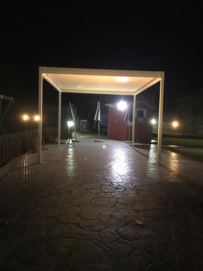 Agriturismo Abbalughente Sindia Eksteriør billede